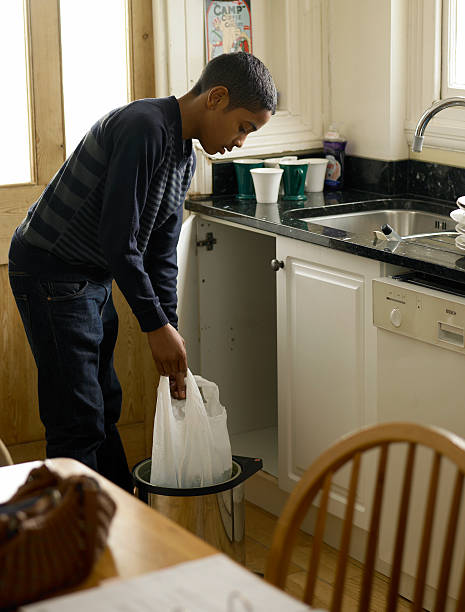 Yard Cleanup Services in Earlimart, CA